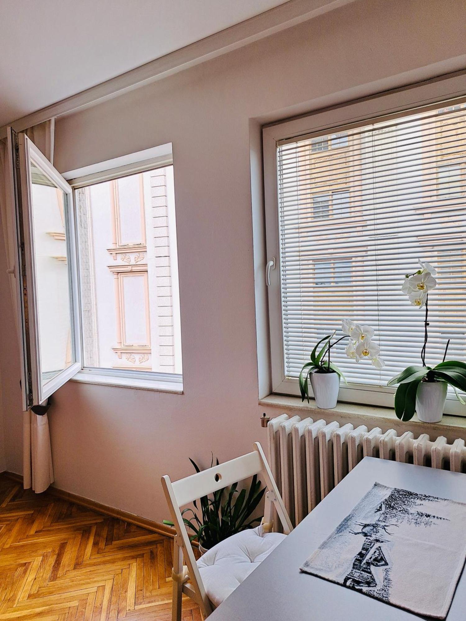 Uma- Urban Mini Apartment Szkopje Kültér fotó